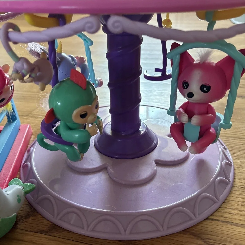 Fingerling Carousel All 4‎ Swings & Monkey Bars 7 Figures With Unicorn Narwhal